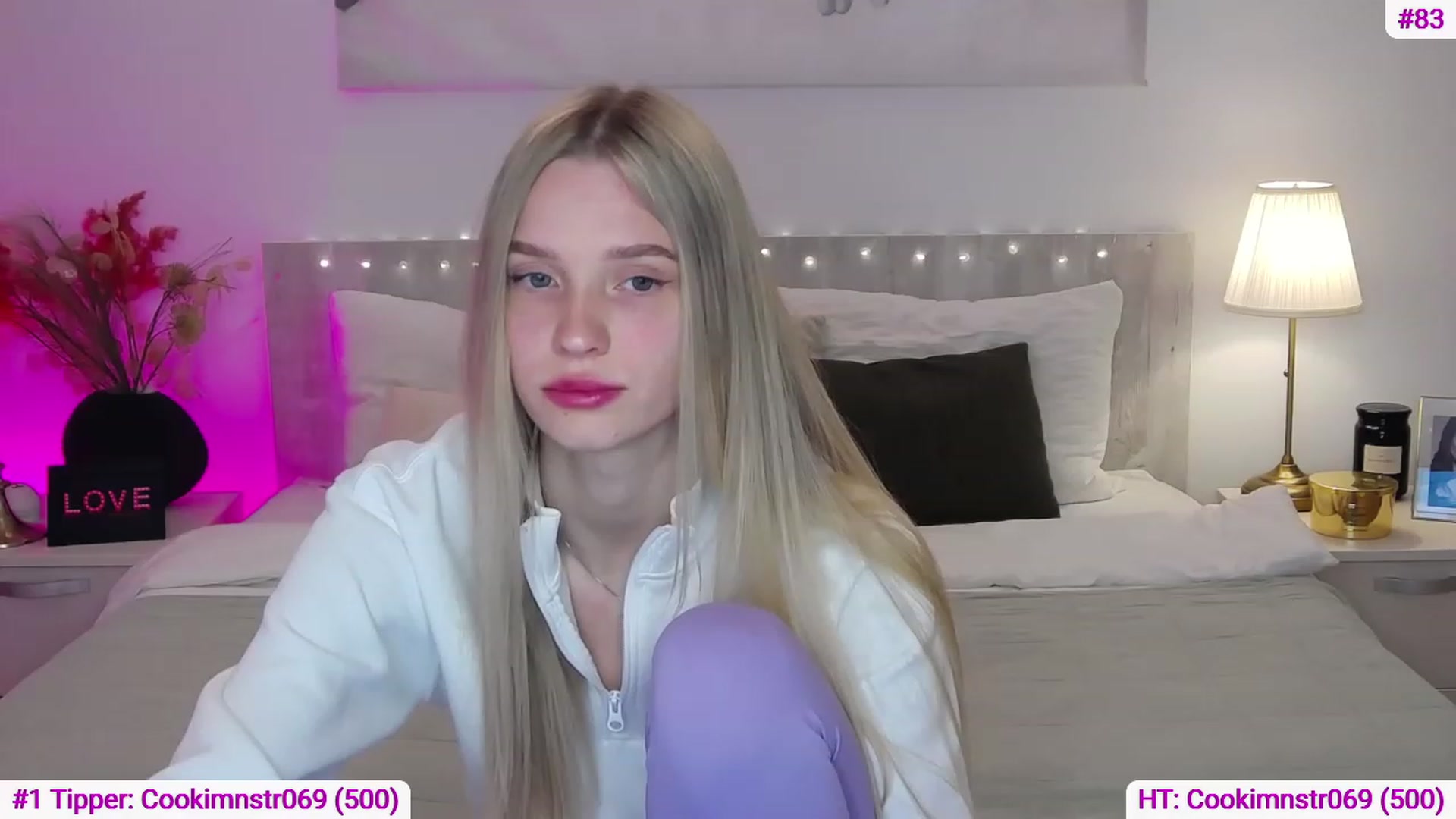 Gallery image thumbnail from Angell_XO's myfreecams stream on, 03/17/2023, 09:00 image 9 of 20