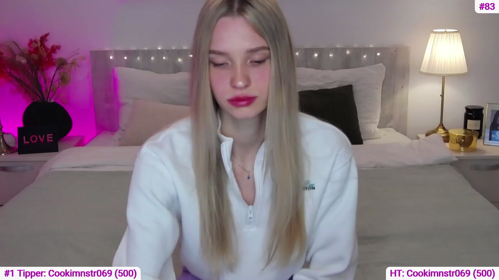 Gallery image thumbnail from Angell_XO's myfreecams stream on, 03/17/2023, 09:00 image 2 of 20