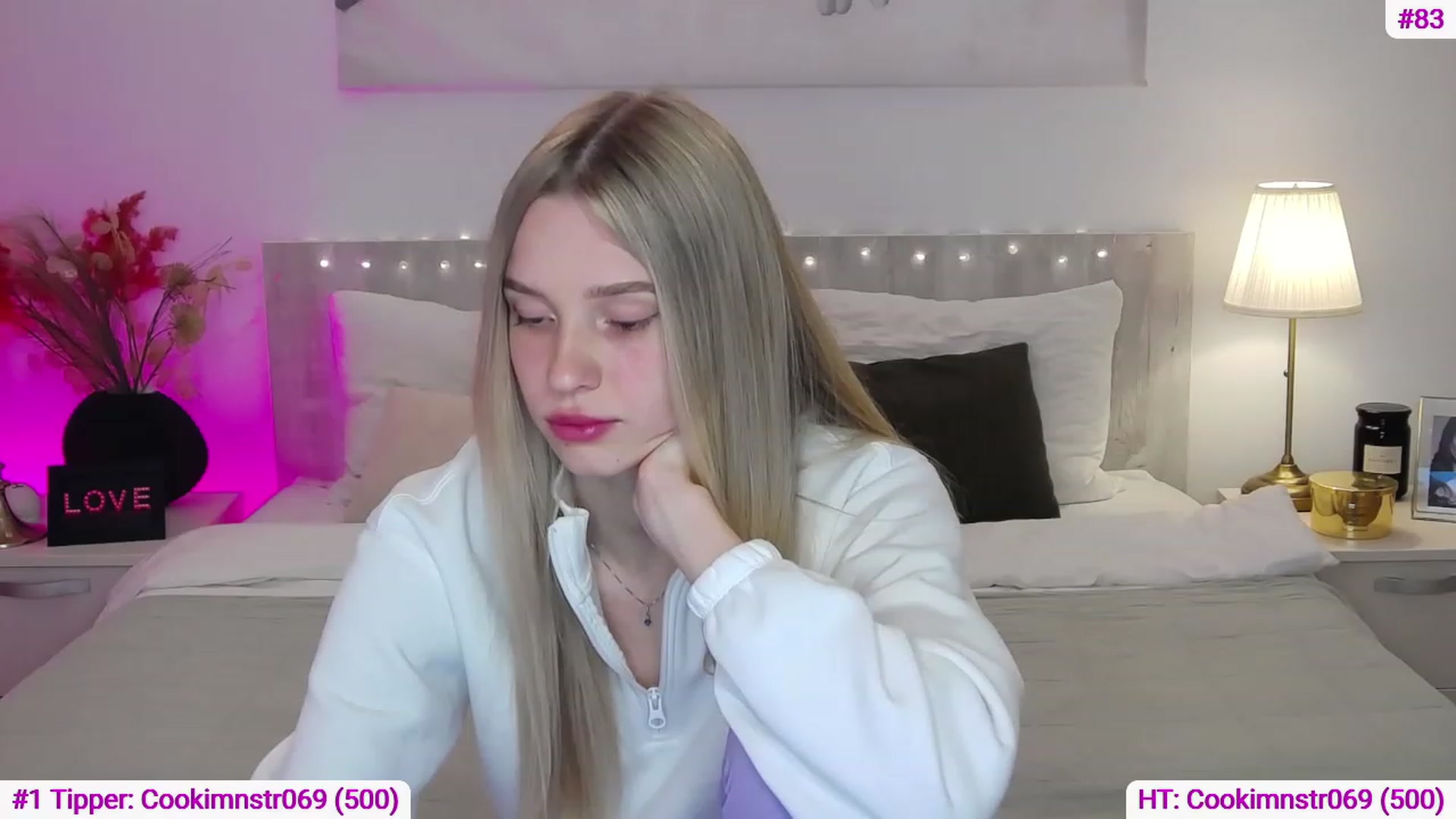 Gallery image thumbnail from Angell_XO's myfreecams stream on, 03/17/2023, 09:00 image 11 of 20