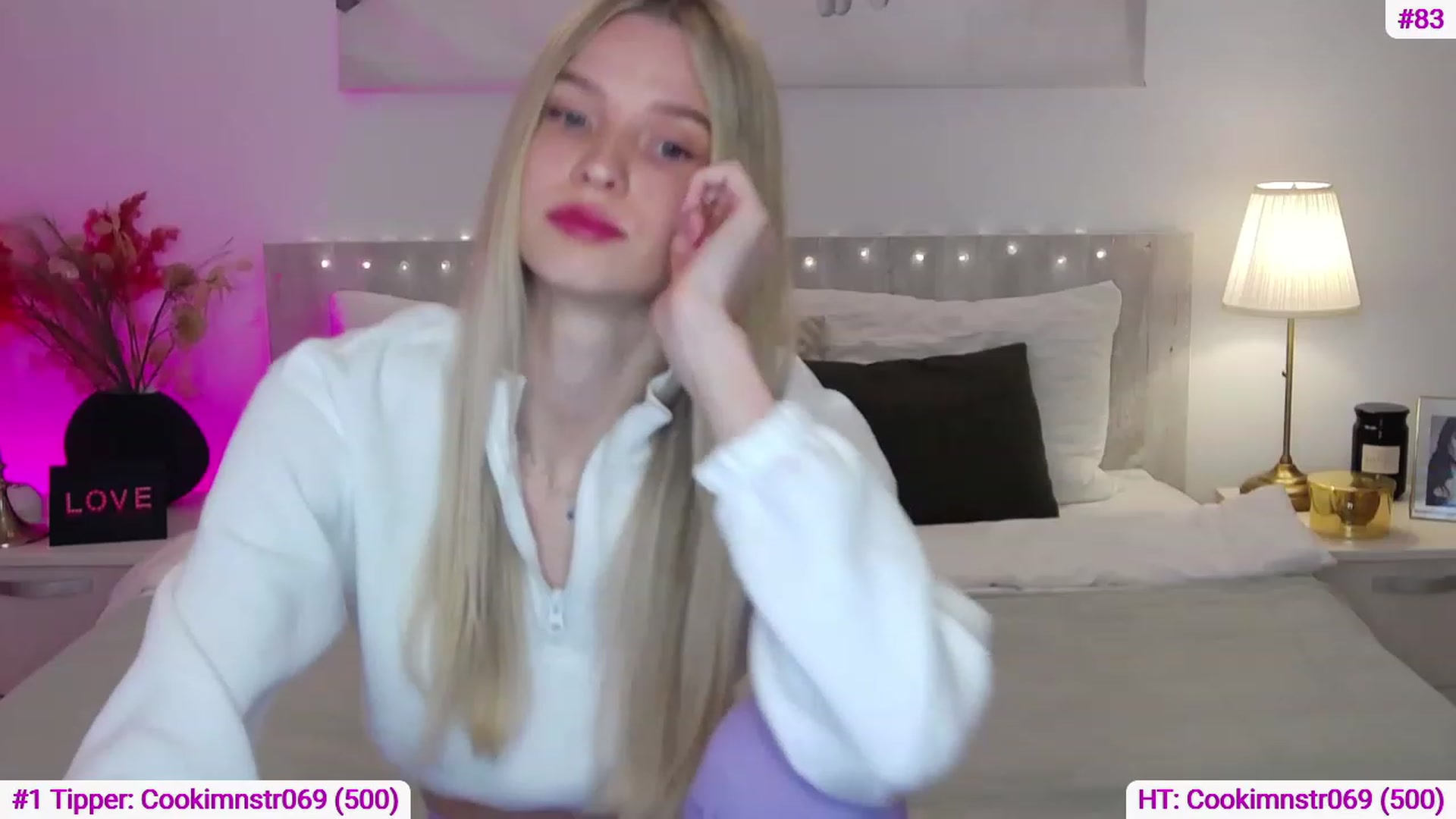 Gallery image thumbnail from Angell_XO's myfreecams stream on, 03/17/2023, 09:00 image 7 of 20
