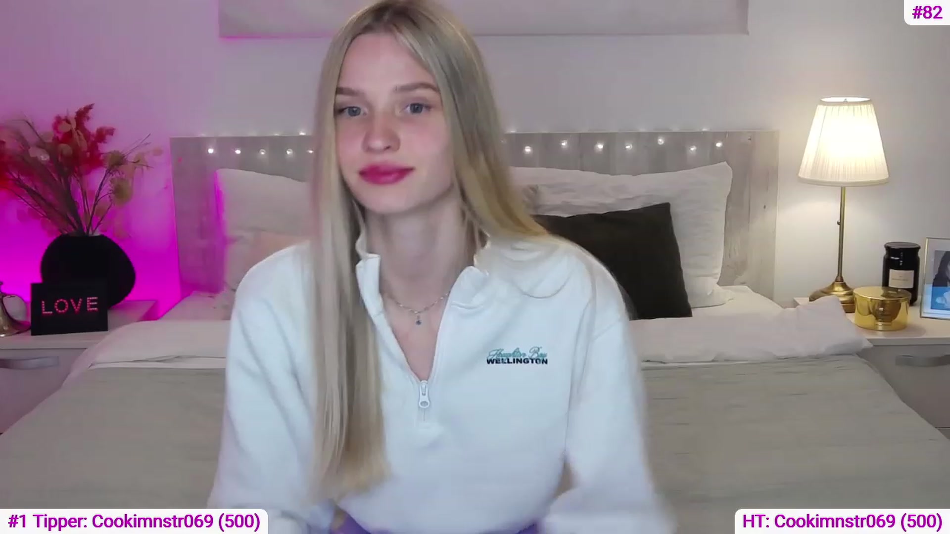 Gallery image thumbnail from Angell_XO's myfreecams stream on, 03/17/2023, 10:18 image 11 of 20