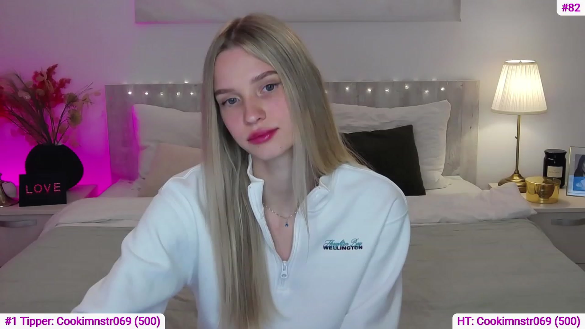 Gallery image thumbnail from Angell_XO's myfreecams stream on, 03/17/2023, 10:18 image 1 of 20