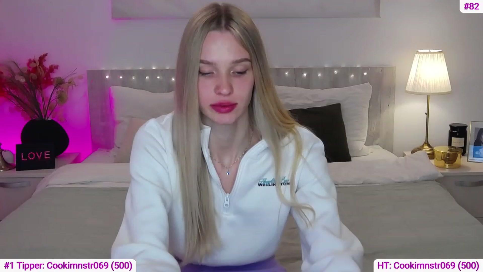 Gallery image thumbnail from Angell_XO's myfreecams stream on, 03/17/2023, 10:18 image 9 of 20