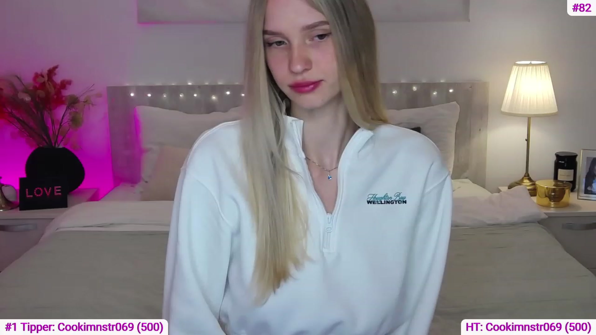 Gallery image thumbnail from Angell_XO's myfreecams stream on, 03/17/2023, 10:18 image 3 of 20