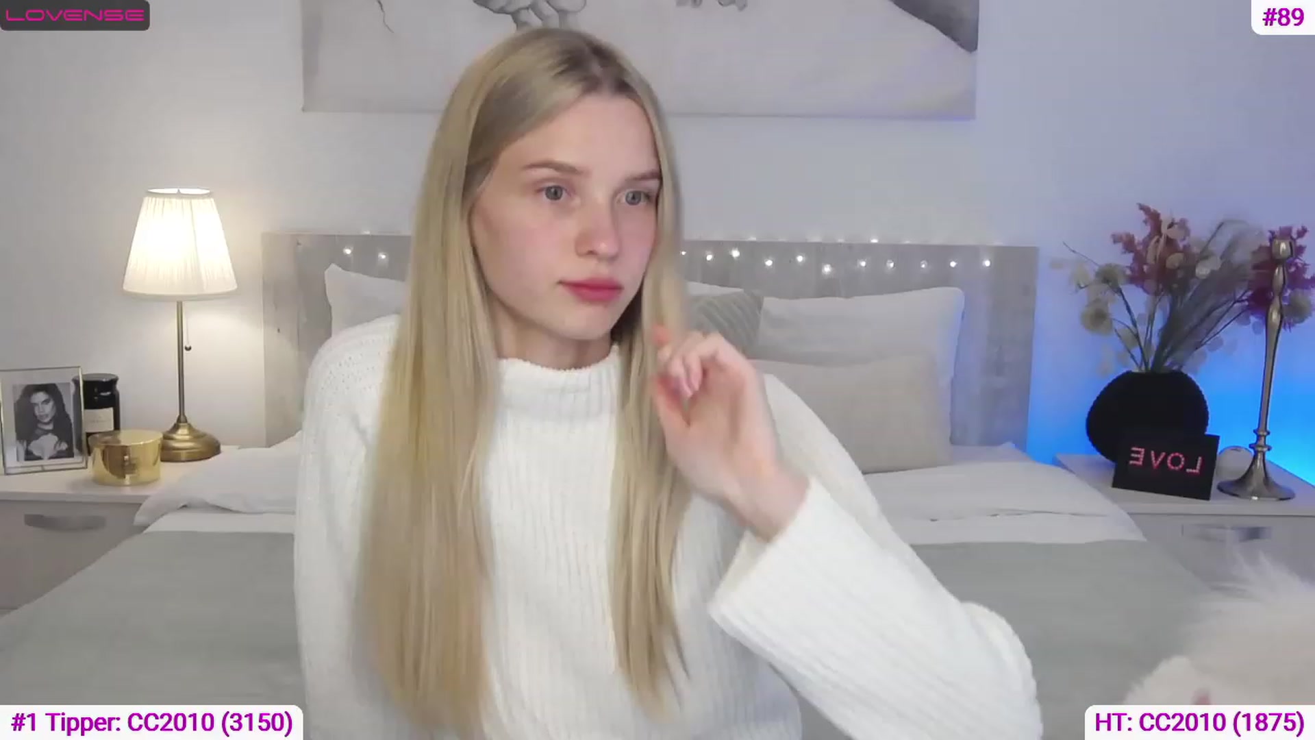 Gallery image thumbnail from Angell_XO's myfreecams stream on, 03/24/2023, 13:01 image 10 of 20