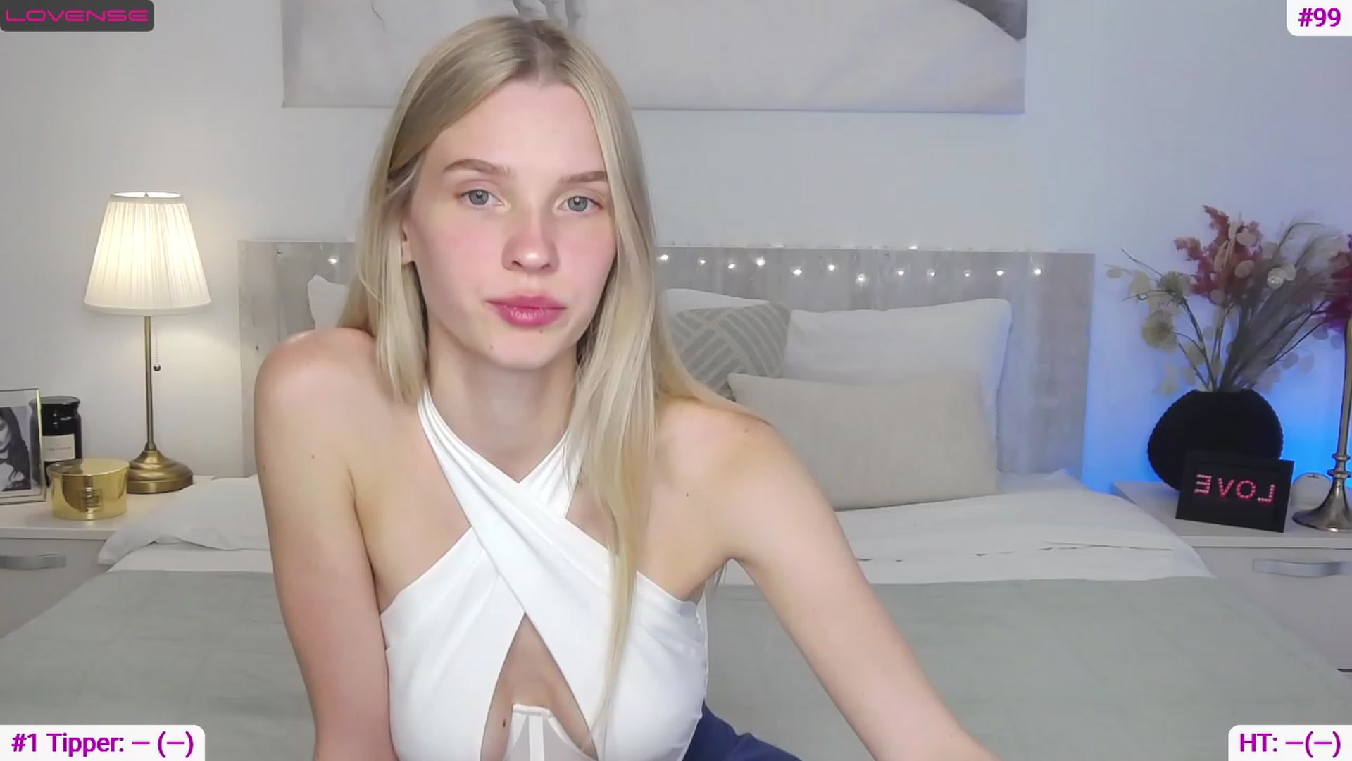 Gallery image thumbnail from Angell_XO's myfreecams stream on, 03/25/2023, 13:36 image 11 of 20