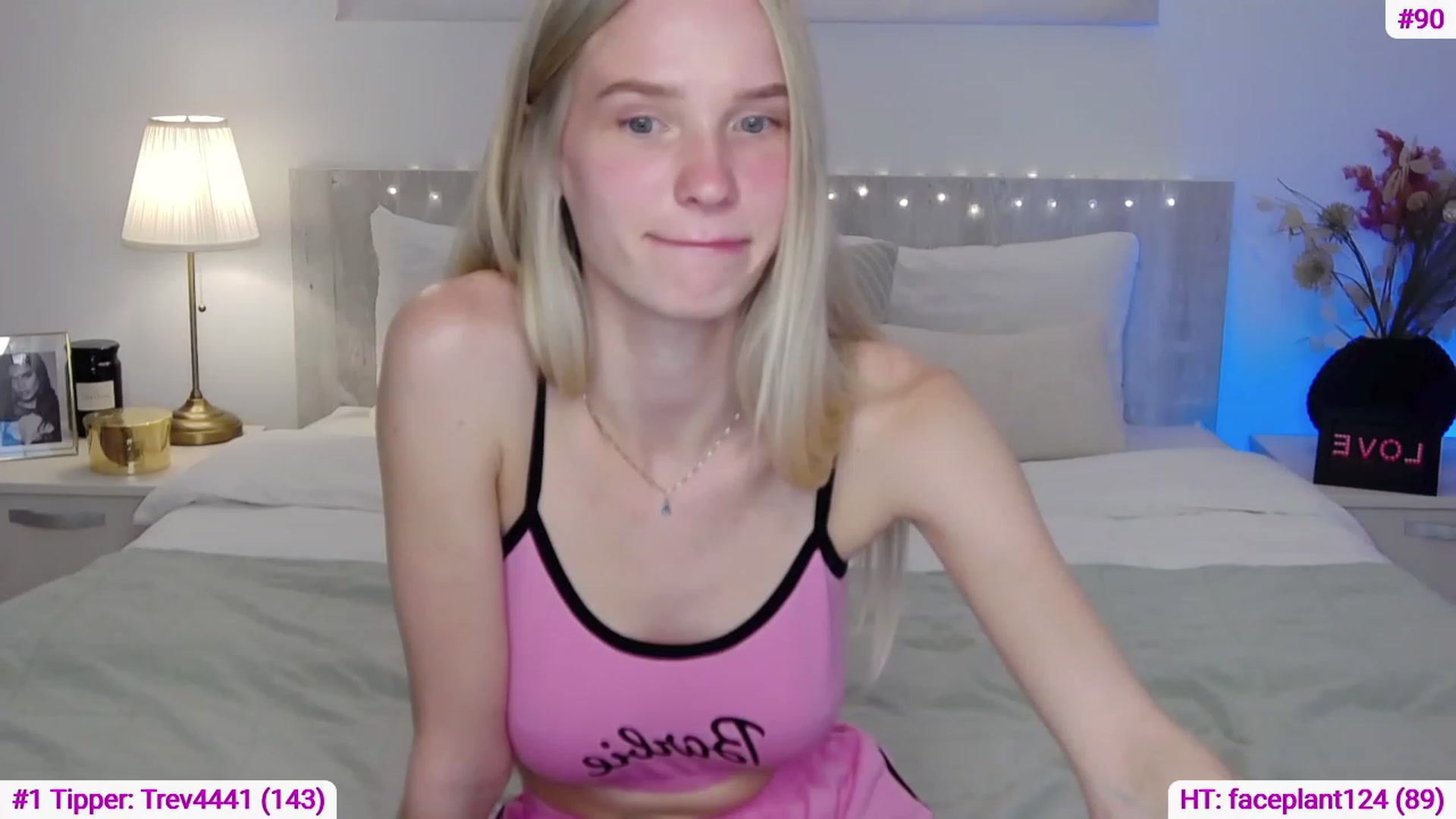 Gallery image thumbnail from Angell_XO's myfreecams stream on, 03/26/2023, 15:01 image 20 of 20