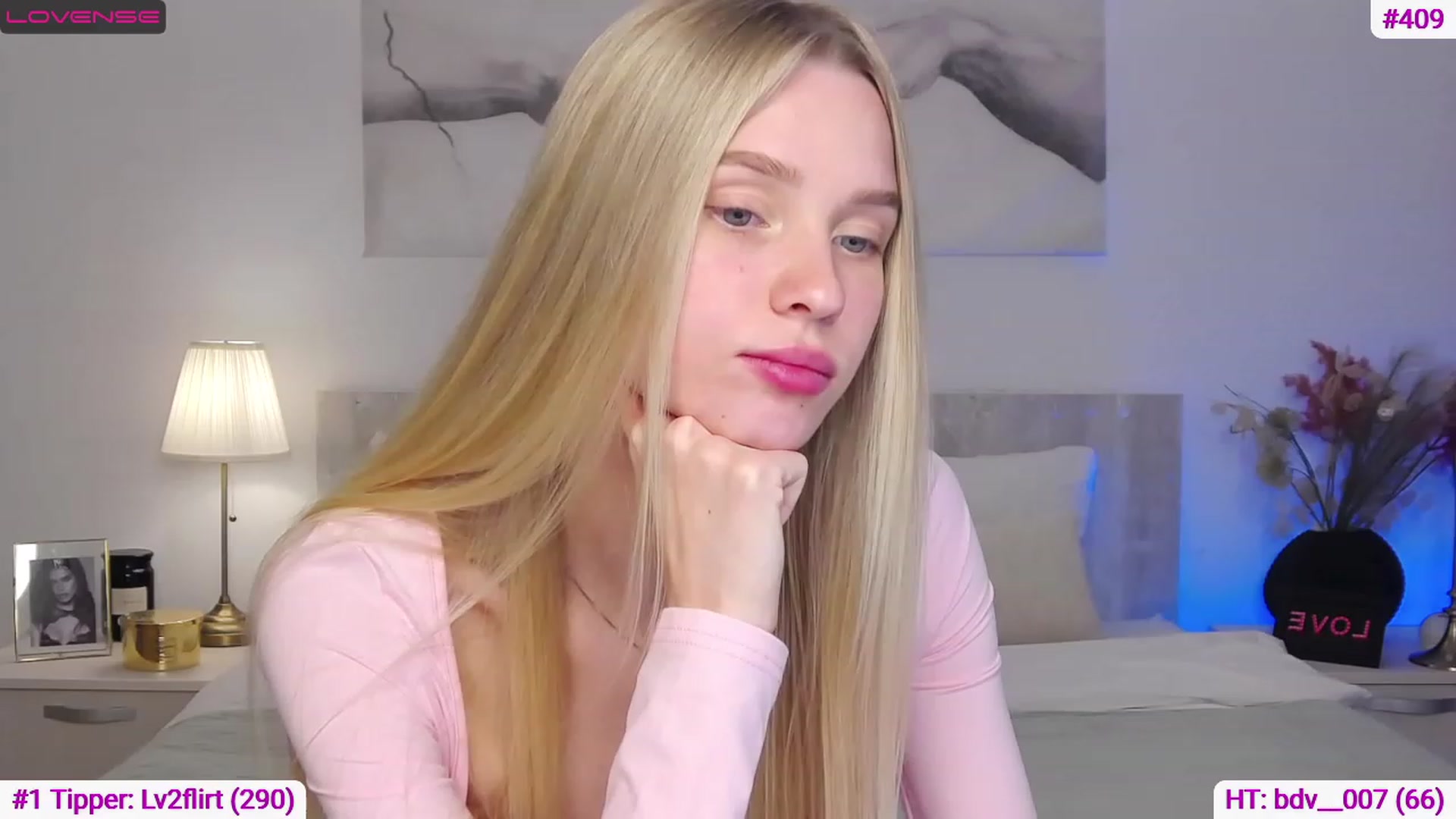 Gallery image thumbnail from Angell_XO's myfreecams stream on, 04/01/2023, 13:16 image 3 of 20