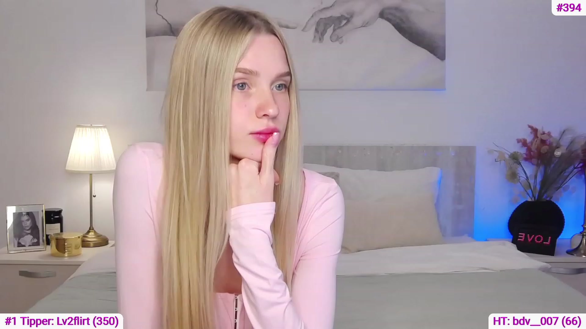 Gallery image thumbnail from Angell_XO's myfreecams stream on, 04/01/2023, 15:01 image 8 of 20