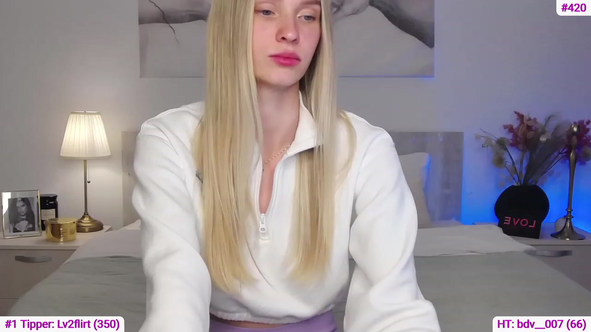 Gallery image thumbnail from Angell_XO's myfreecams stream on, 04/01/2023, 15:48 image 15 of 20