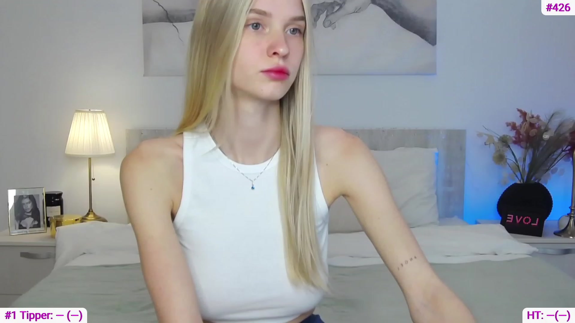 Gallery image thumbnail from Angell_XO's myfreecams stream on, 04/02/2023, 12:32 image 9 of 20