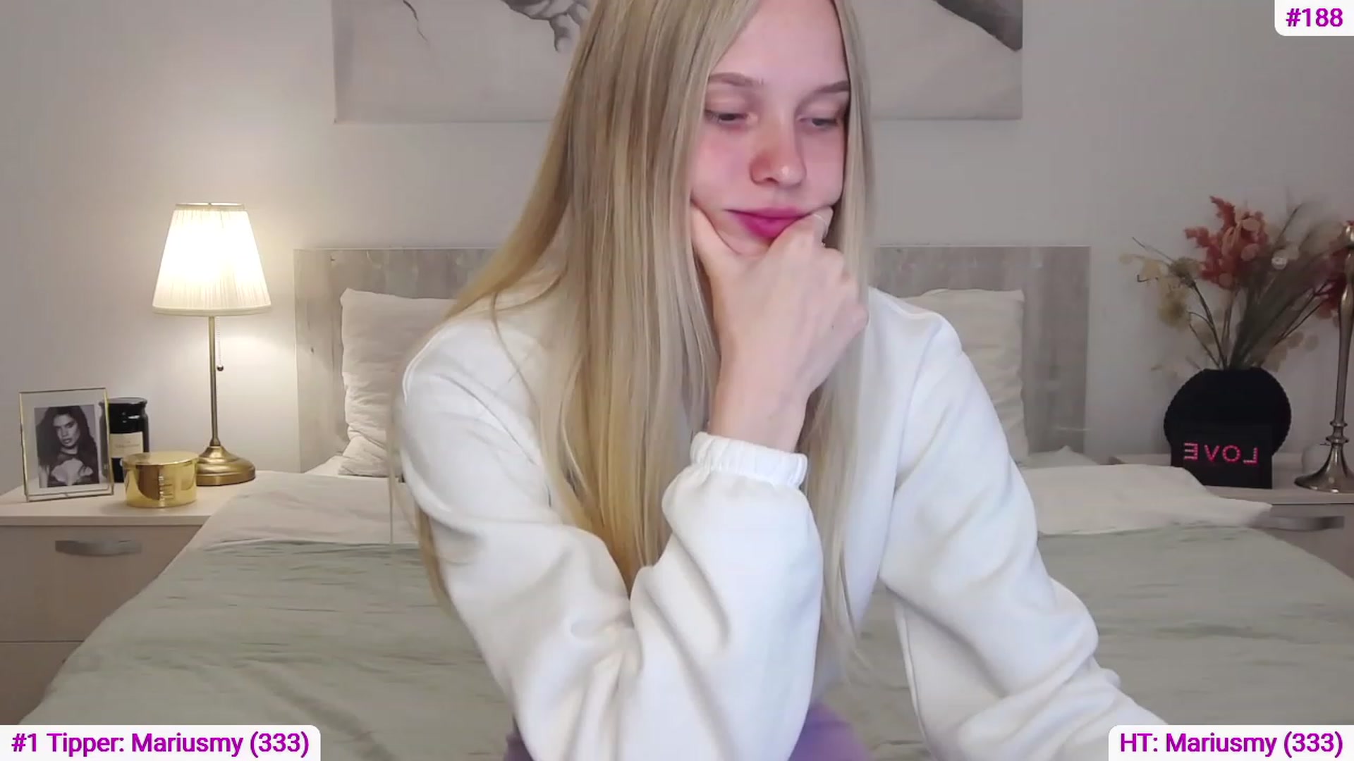 Gallery image thumbnail from Angell_XO's myfreecams stream on, 04/04/2023, 09:04 image 18 of 20