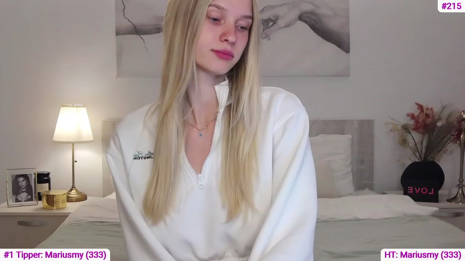 Gallery image thumbnail from Angell_XO's myfreecams stream on, 04/04/2023, 09:04 image 10 of 20