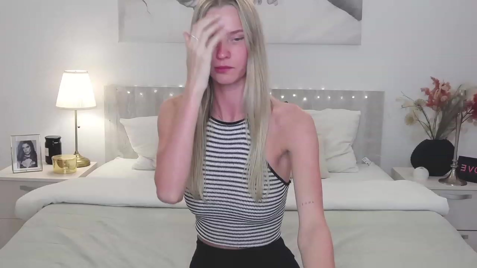 Gallery image thumbnail from Angell_XO's myfreecams stream on, 04/25/2023, 16:50 image 20 of 20