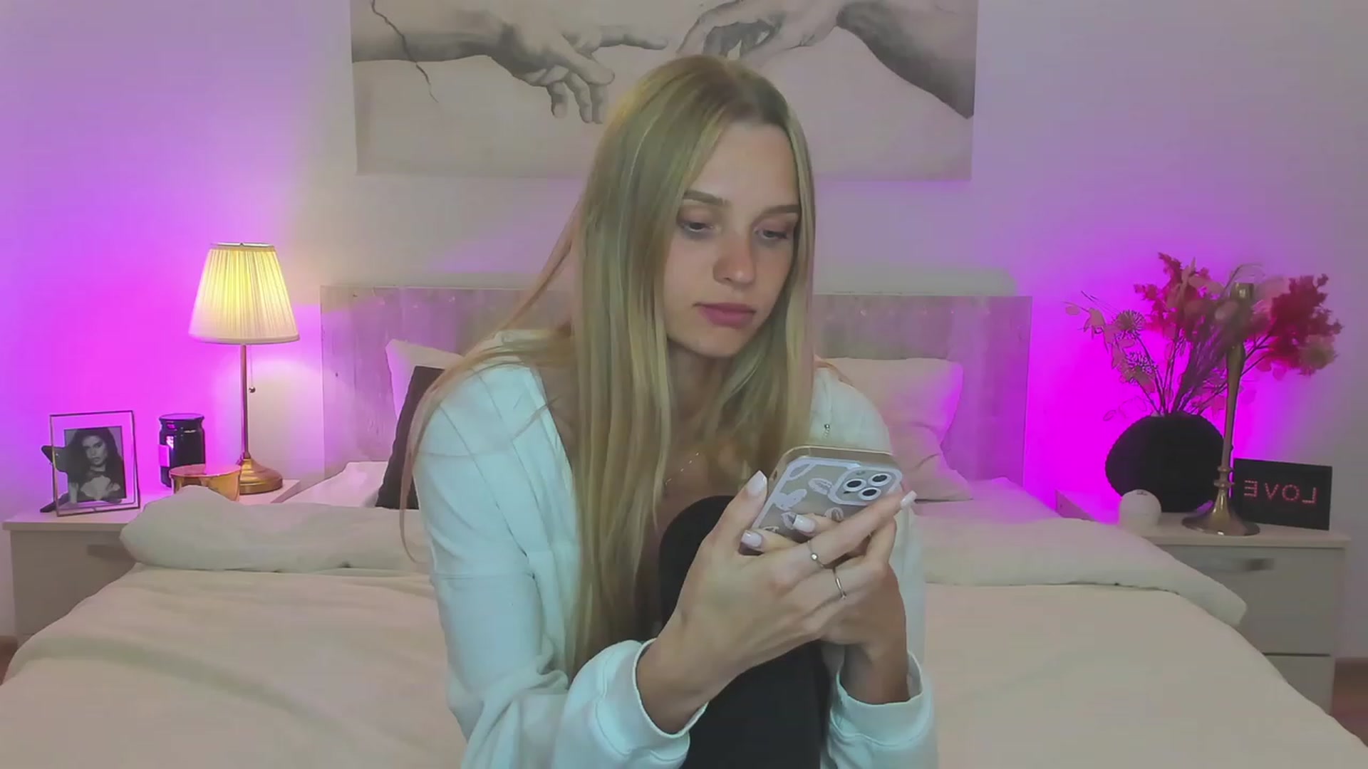 Gallery image thumbnail from Angell_XO's myfreecams stream on, 05/04/2023, 19:36 image 3 of 20