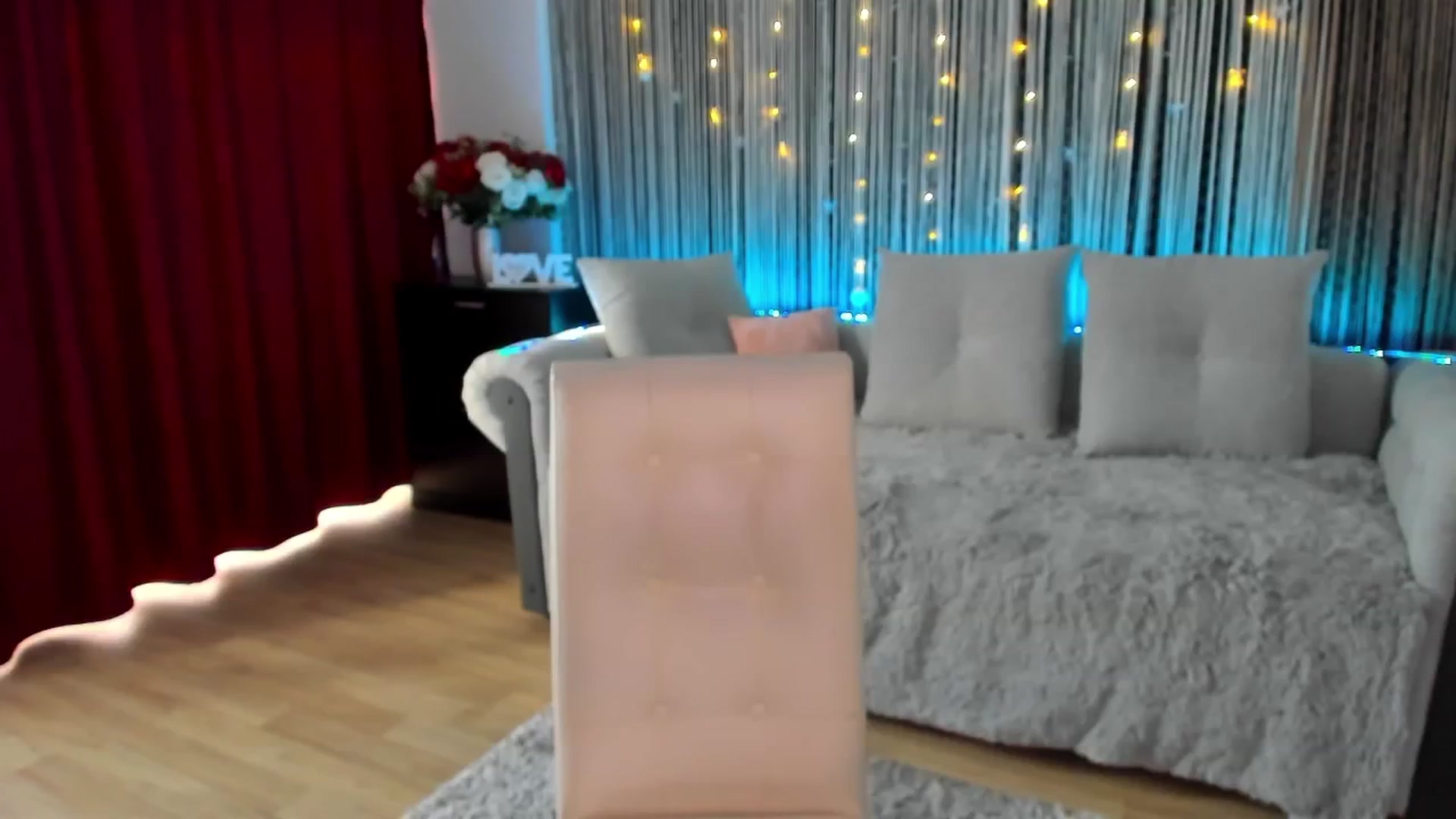 Gallery image thumbnail from Angellicious's myfreecams stream on, 06/18/2024, 16:57 image 2 of 20