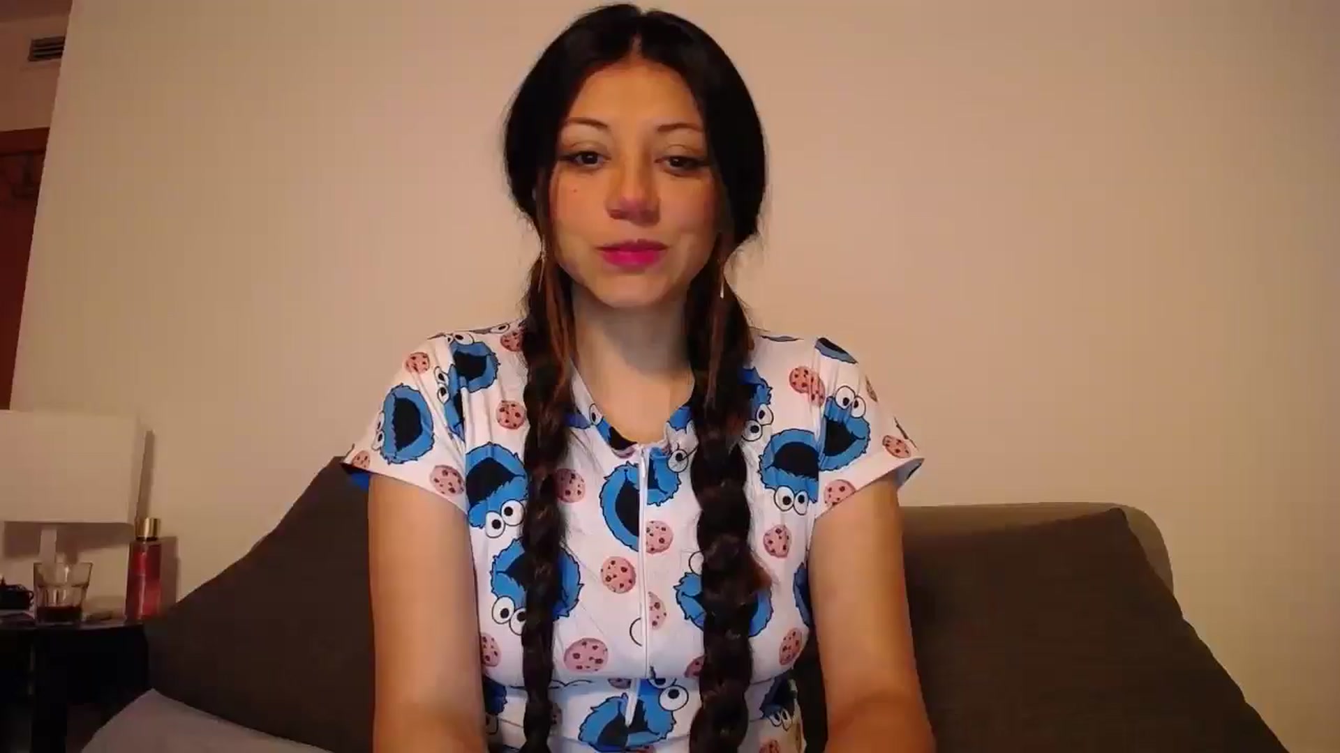 Gallery image thumbnail from Angellyloove's myfreecams stream on, 02/03/2025, 12:50 image 1 of 20