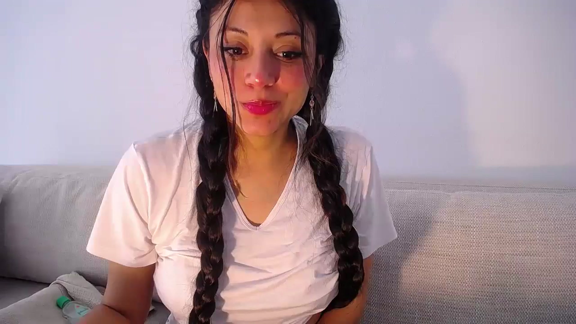 Gallery image thumbnail from Angellyloove's myfreecams stream on, 06/05/2025, 12:49 image 10 of 20
