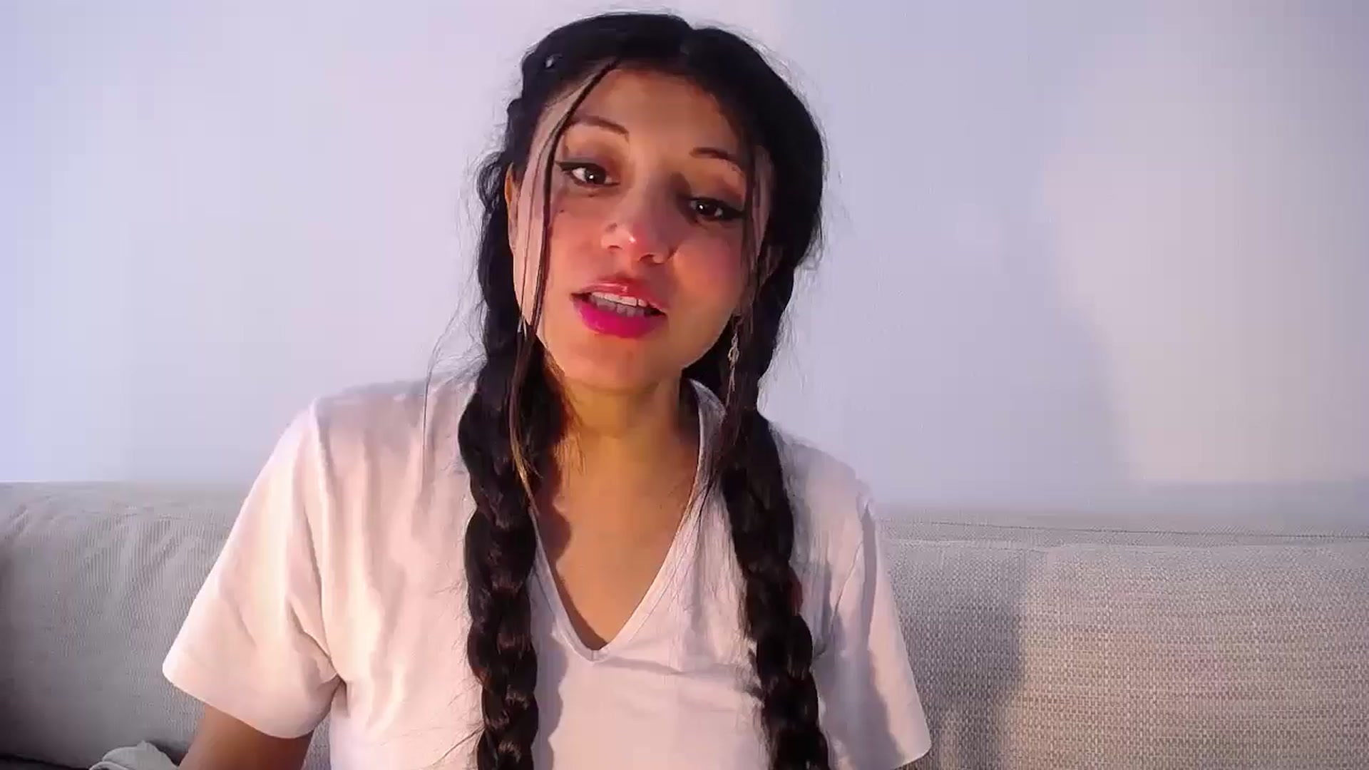 Gallery image thumbnail from Angellyloove's myfreecams stream on, 06/05/2025, 12:49 image 7 of 20