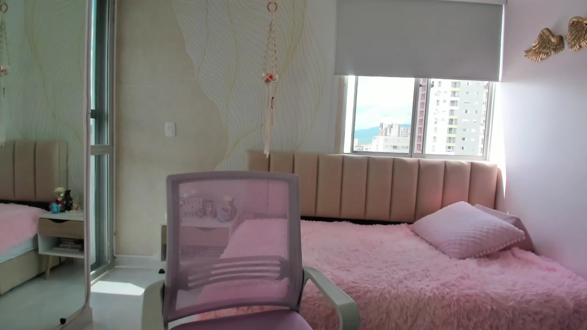 Gallery image thumbnail from Angelnaaughty's myfreecams stream on, 04/30/2023, 19:24 image 10 of 20
