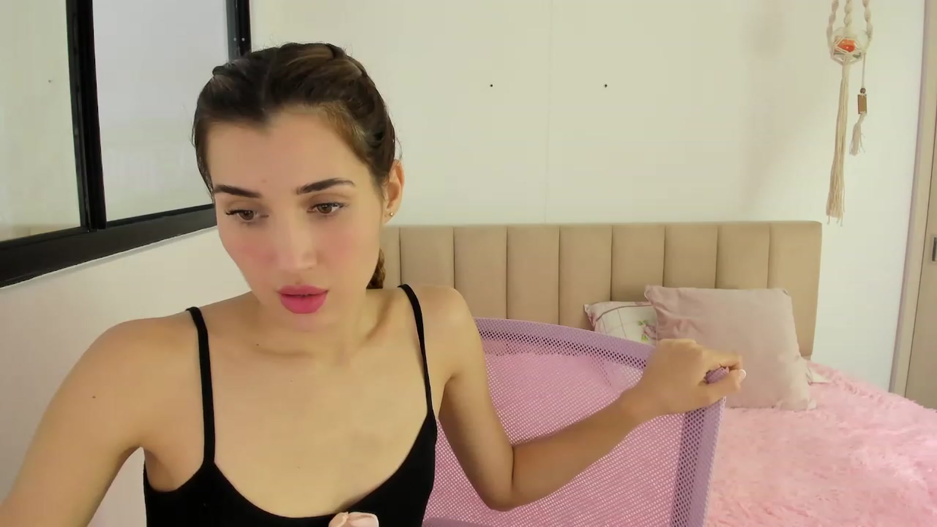 Gallery image thumbnail from Angelnaaughty's myfreecams stream on, 06/27/2023, 23:47 image 12 of 20