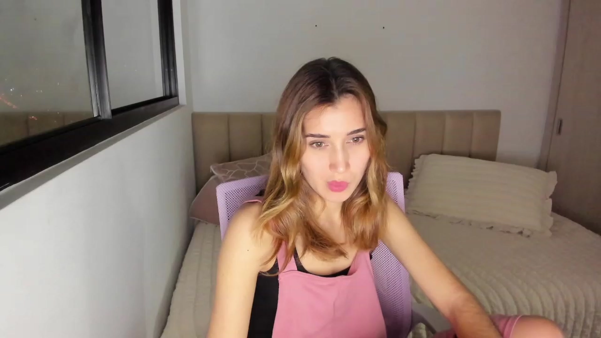Gallery image thumbnail from Angelnaaughty's myfreecams stream on, 07/04/2023, 23:48 image 8 of 20