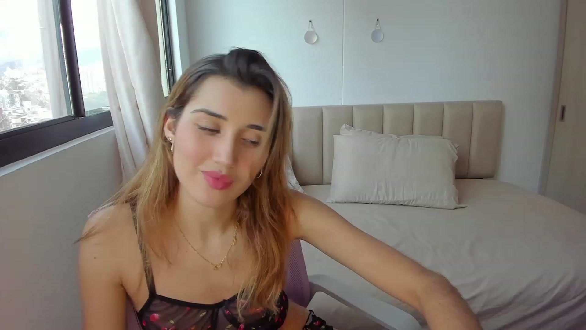 Gallery image thumbnail from Angelnaaughty's myfreecams stream on, 09/13/2023, 21:52 image 19 of 20