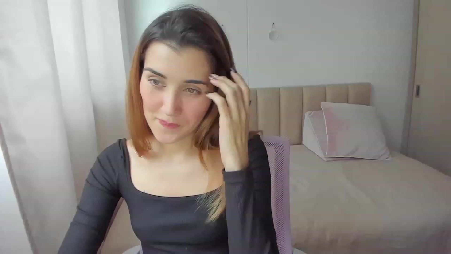 Gallery image thumbnail from Angelnaaughty's myfreecams stream on, 09/19/2023, 21:52 image 11 of 20
