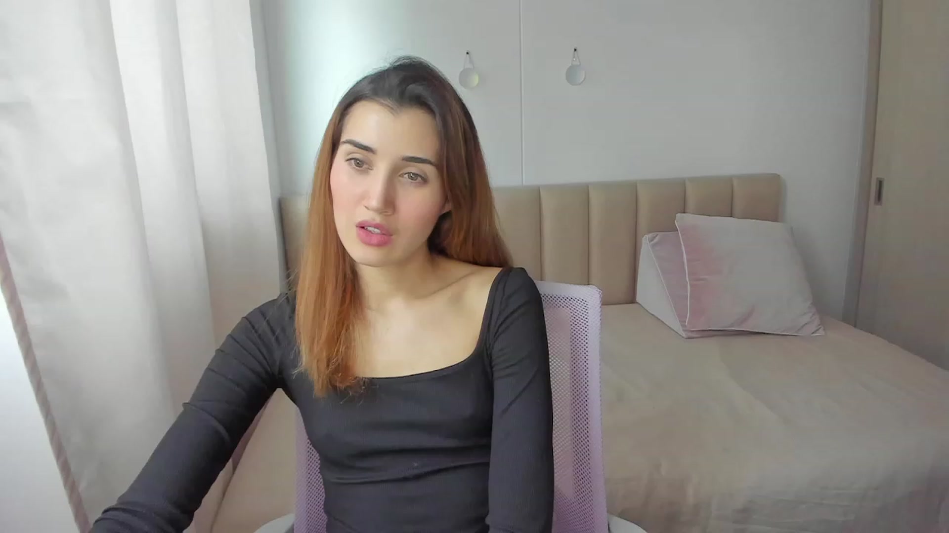Gallery image thumbnail from Angelnaaughty's myfreecams stream on, 09/19/2023, 21:52 image 7 of 20