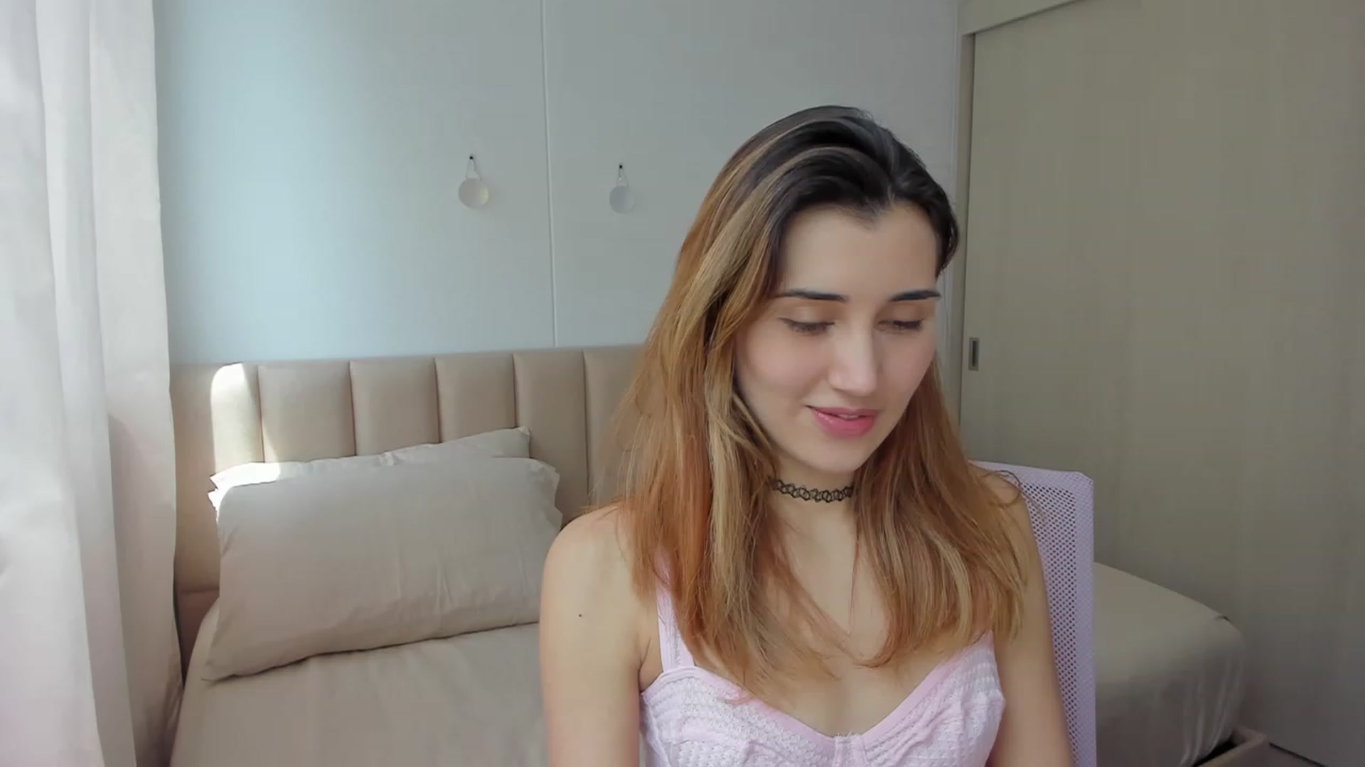 Gallery image thumbnail from Angelnaaughty's myfreecams stream on, 09/20/2023, 19:21 image 9 of 20