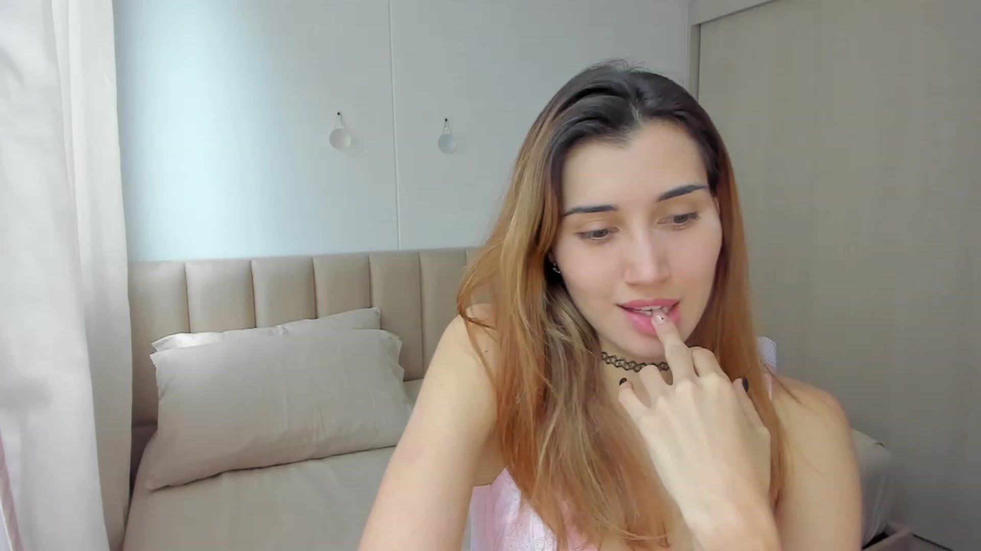 Gallery image thumbnail from Angelnaaughty's myfreecams stream on, 09/20/2023, 19:21 image 10 of 20
