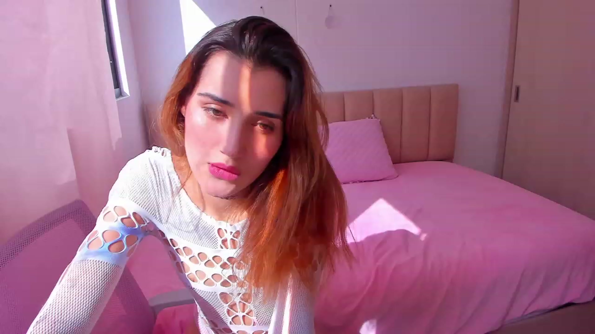Gallery image thumbnail from Angelnaaughty's myfreecams stream on, 09/25/2023, 21:01 image 8 of 20