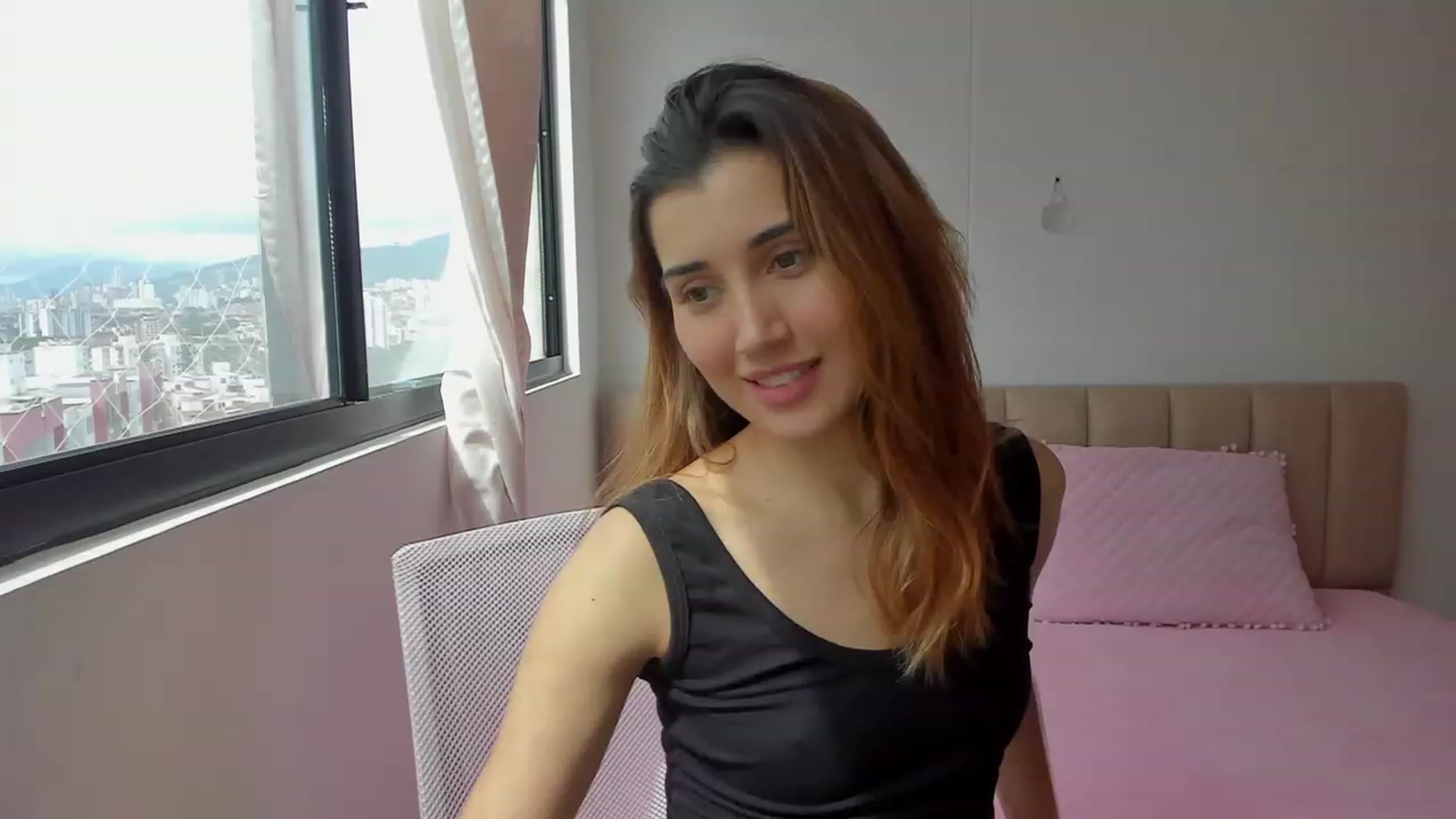 Gallery image thumbnail from Angelnaaughty's myfreecams stream on, 09/27/2023, 19:35 image 7 of 20