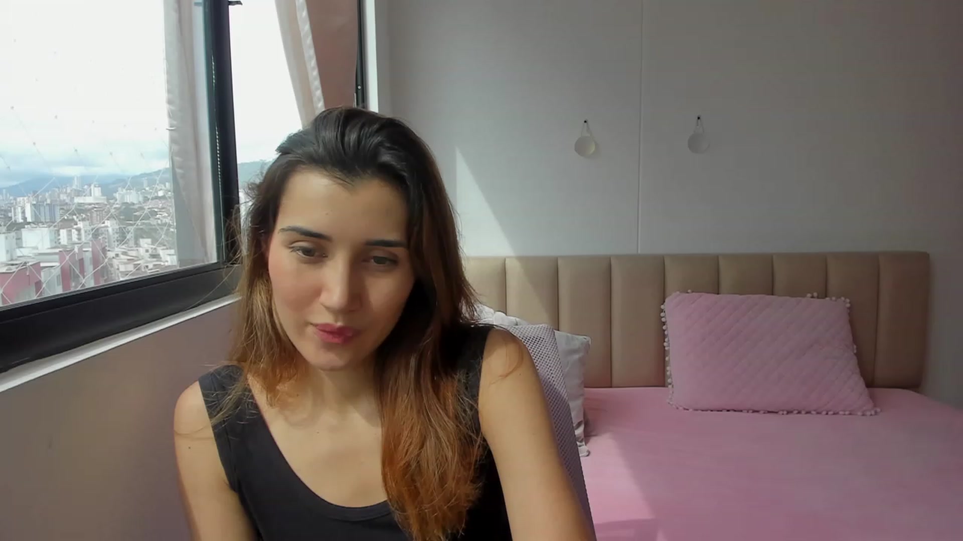 Gallery image thumbnail from Angelnaaughty's myfreecams stream on, 09/27/2023, 19:35 image 13 of 20