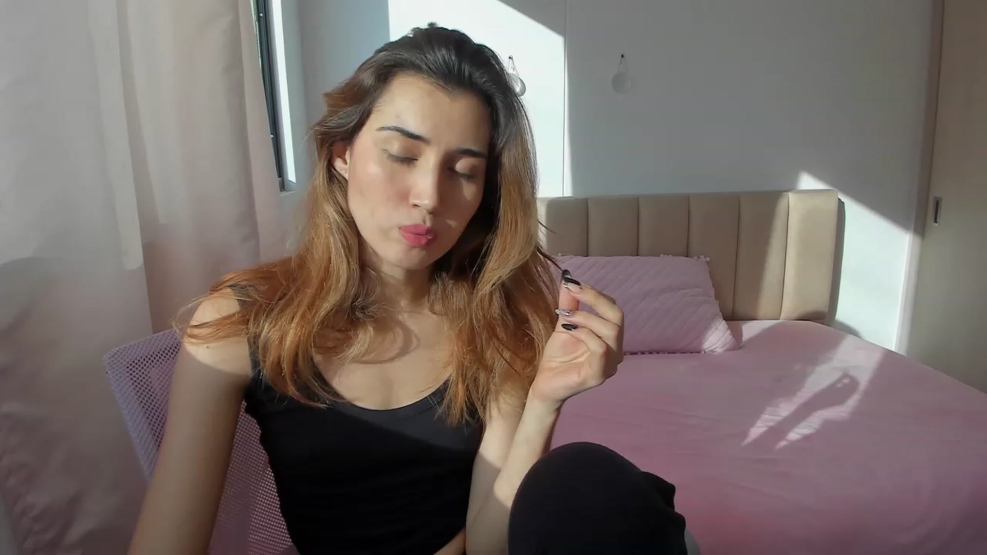 Gallery image thumbnail from Angelnaaughty's myfreecams stream on, 09/27/2023, 22:00 image 1 of 20