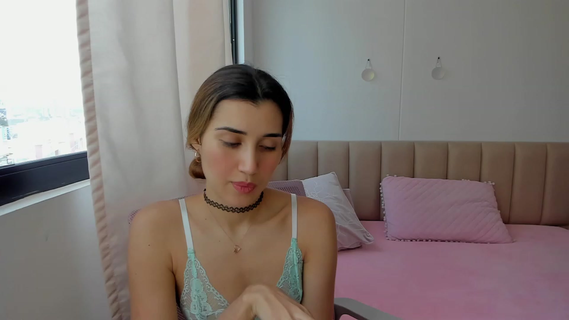 Gallery image thumbnail from Angelnaaughty's myfreecams stream on, 09/28/2023, 16:52 image 1 of 20