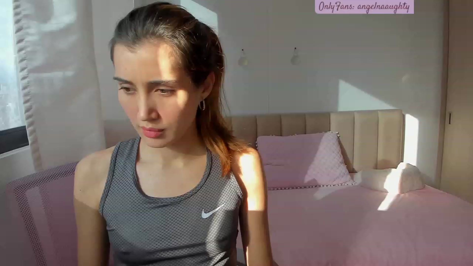 Gallery image thumbnail from Angelnaaughty's myfreecams stream on, 10/05/2023, 22:01 image 15 of 20