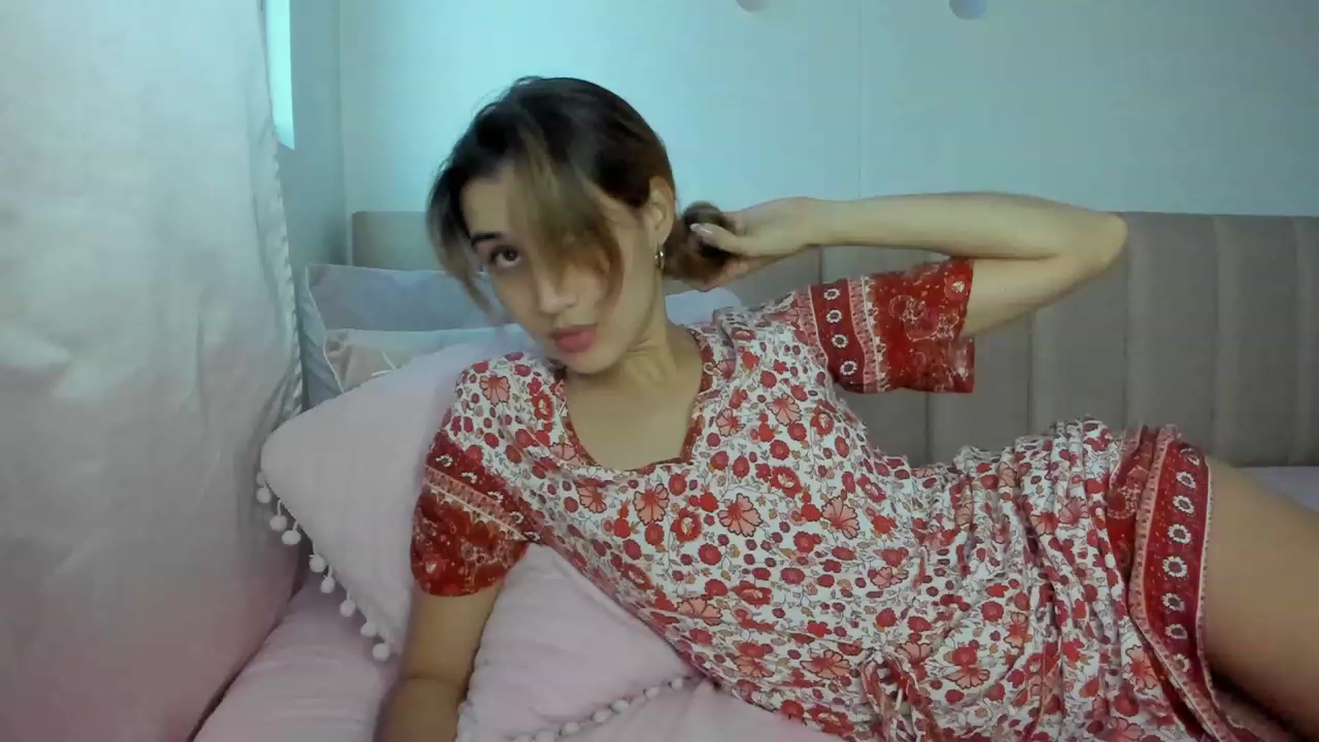 Gallery image thumbnail from Angelnaaughty's myfreecams stream on, 10/07/2023, 23:12 image 7 of 20