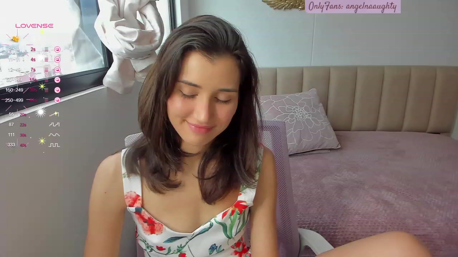 Gallery image thumbnail from Angelnaaughty's myfreecams stream on, 10/15/2023, 18:51 image 3 of 20