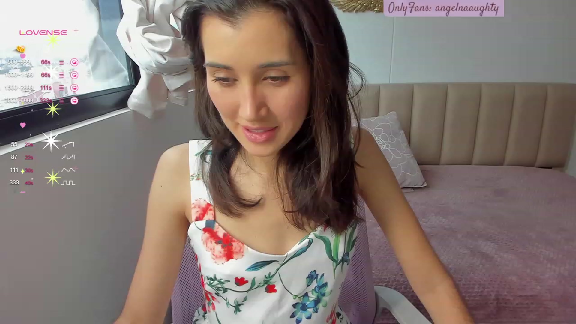 Gallery image thumbnail from Angelnaaughty's myfreecams stream on, 10/15/2023, 18:51 image 5 of 20