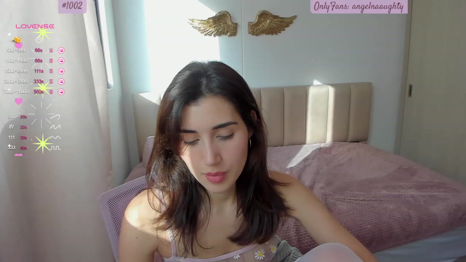 Gallery image thumbnail from Angelnaaughty's myfreecams stream on, 10/19/2023, 21:19 image 4 of 20