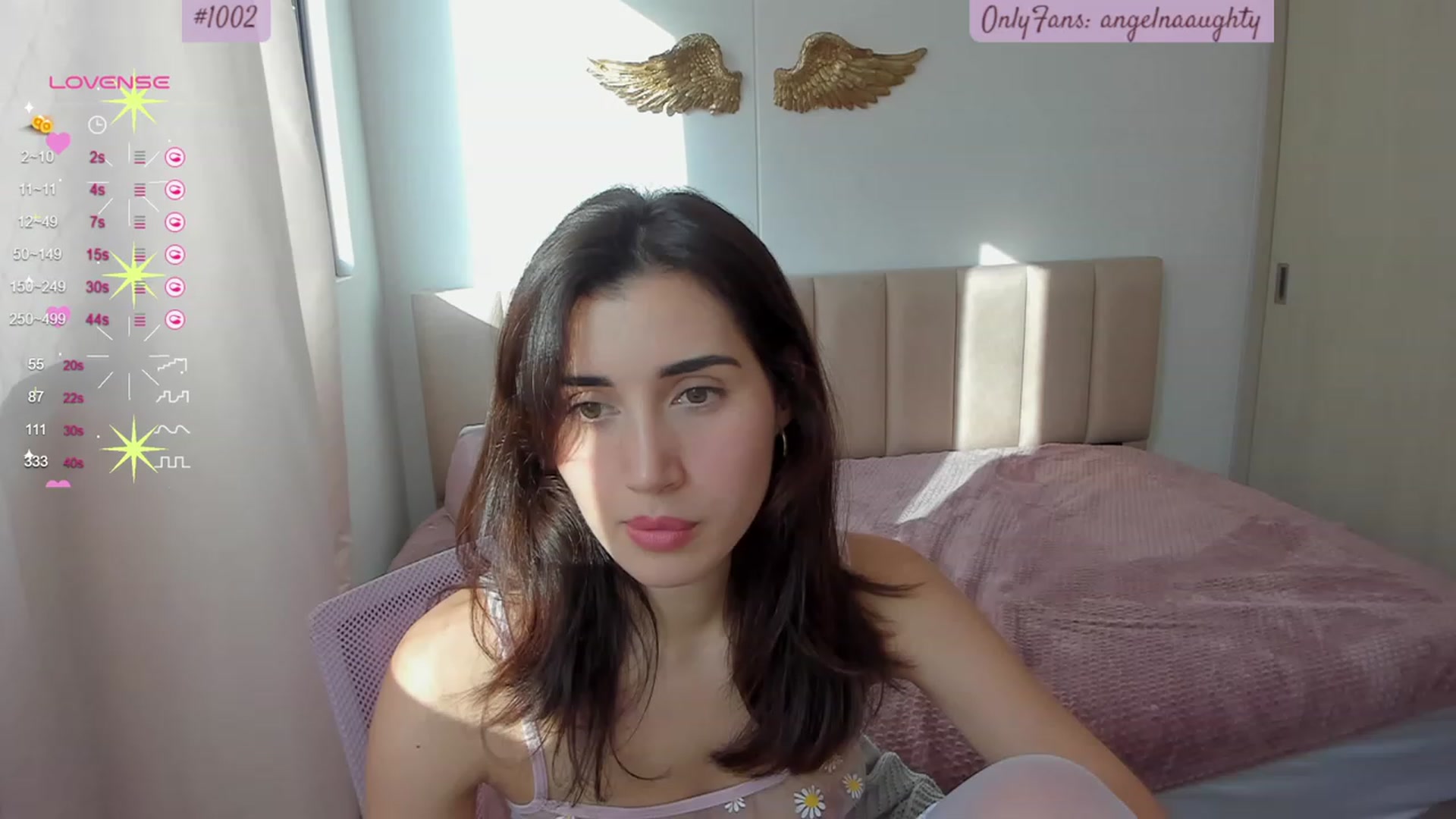 Gallery image thumbnail from Angelnaaughty's myfreecams stream on, 10/19/2023, 21:19 image 6 of 20