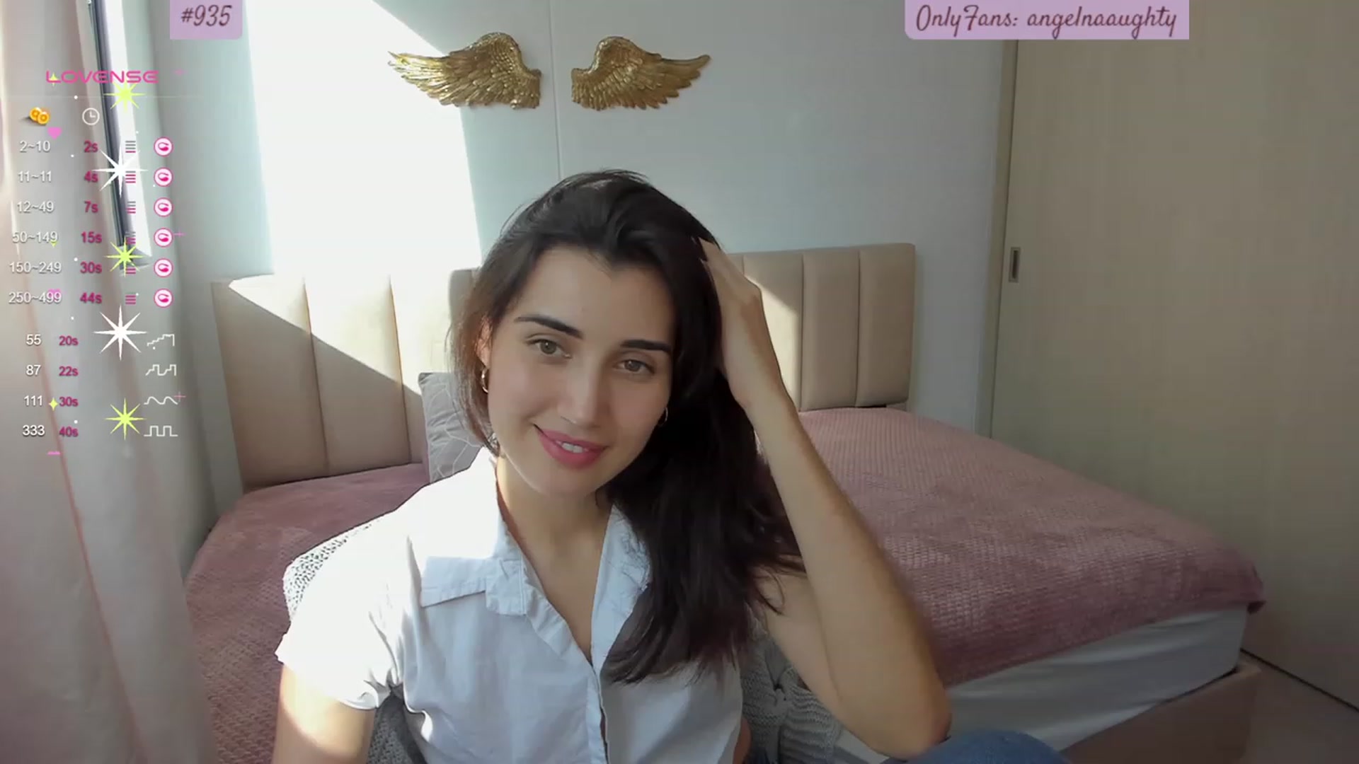 Gallery image thumbnail from Angelnaaughty's myfreecams stream on, 10/20/2023, 21:07 image 1 of 20