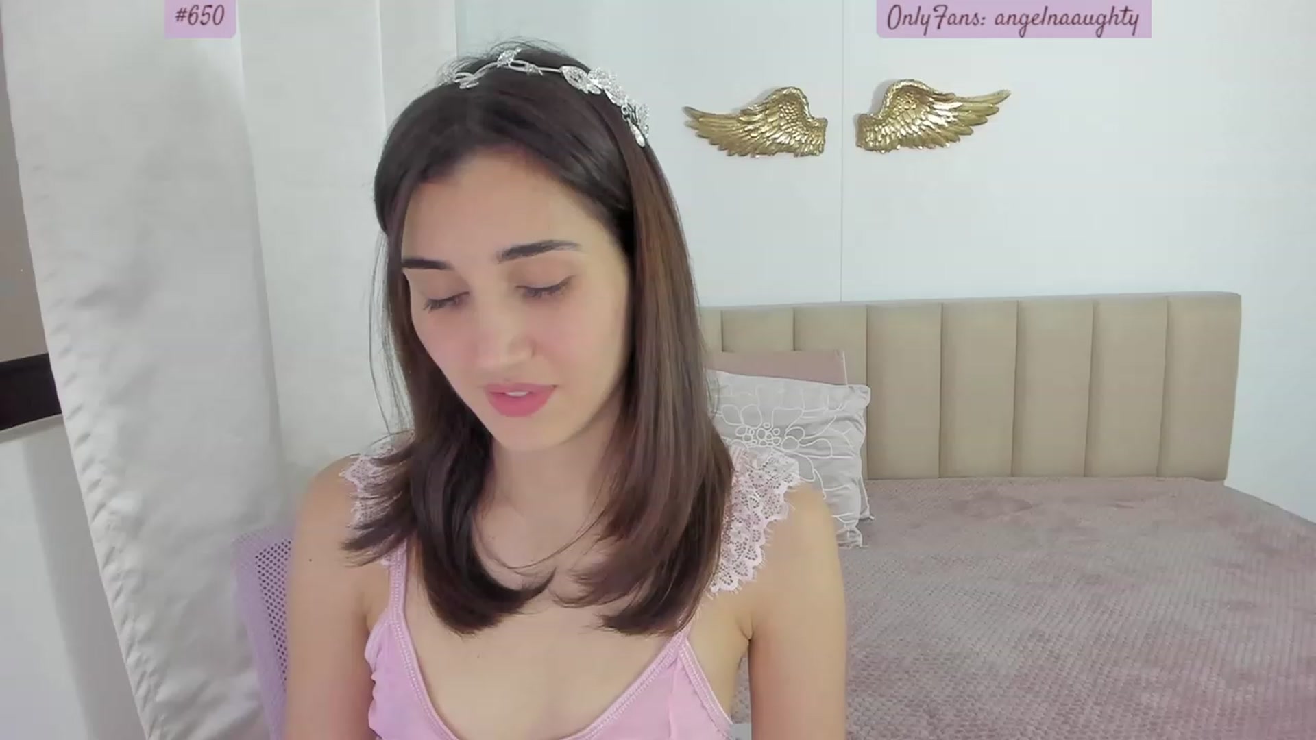 Gallery image thumbnail from Angelnaaughty's myfreecams stream on, 10/28/2023, 23:48 image 2 of 20
