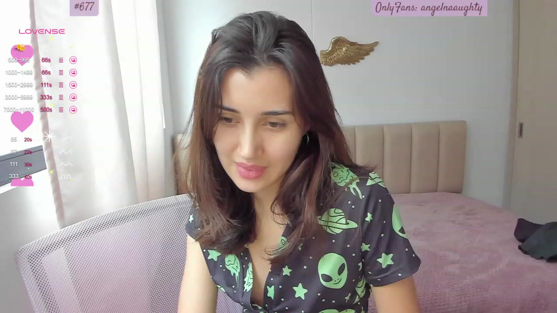 Gallery image thumbnail from Angelnaaughty's myfreecams stream on, 10/30/2023, 18:34 image 17 of 20