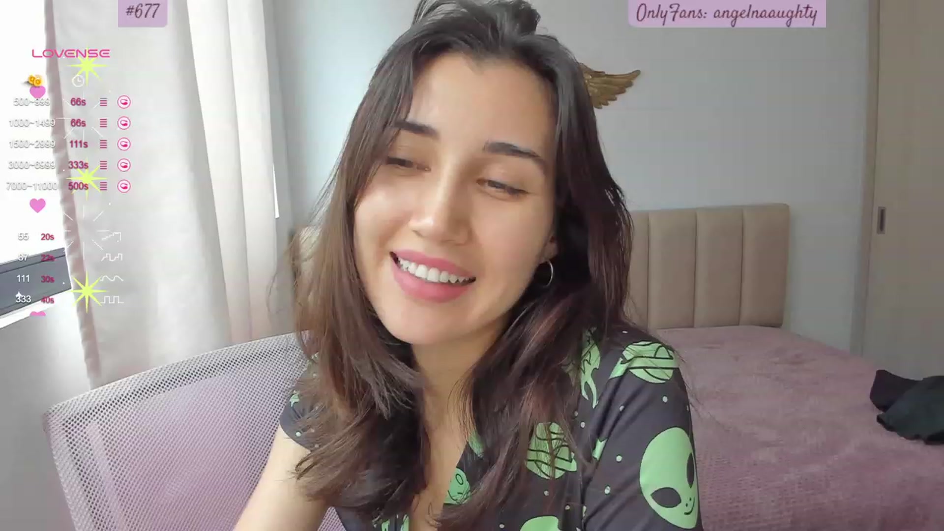Gallery image thumbnail from Angelnaaughty's myfreecams stream on, 10/30/2023, 18:34 image 16 of 20