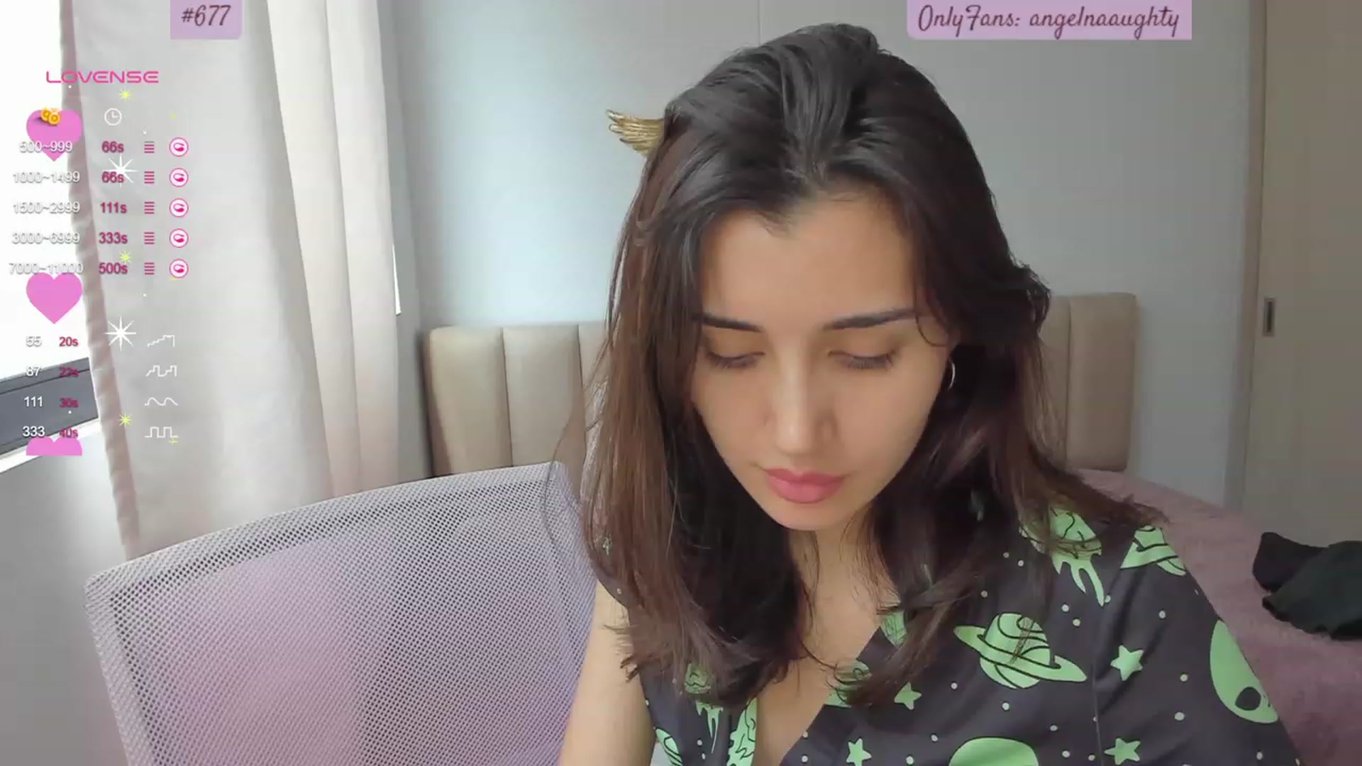 Gallery image thumbnail from Angelnaaughty's myfreecams stream on, 10/30/2023, 18:34 image 14 of 20