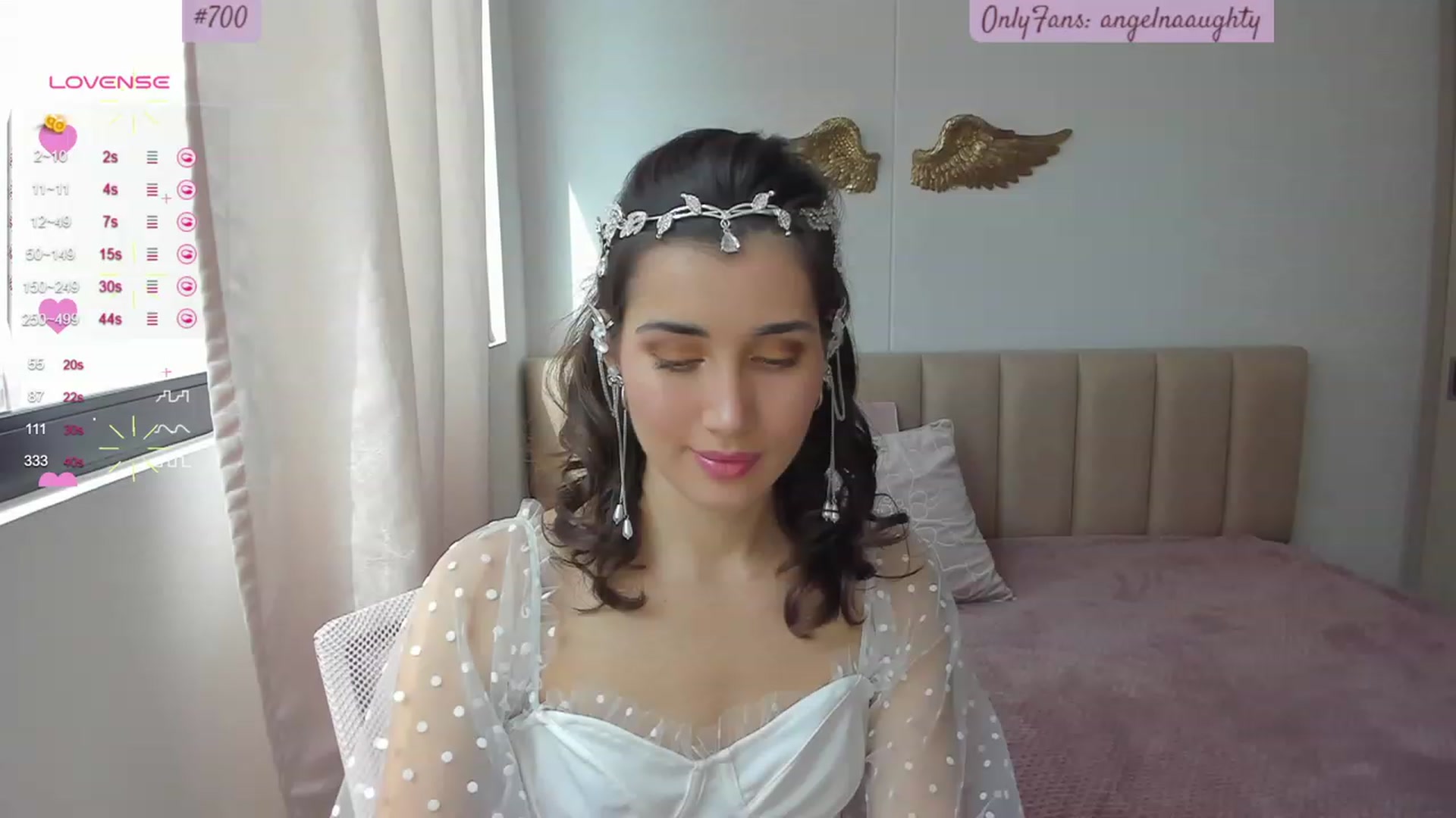 Gallery image thumbnail from Angelnaaughty's myfreecams stream on, 10/31/2023, 21:01 image 1 of 20