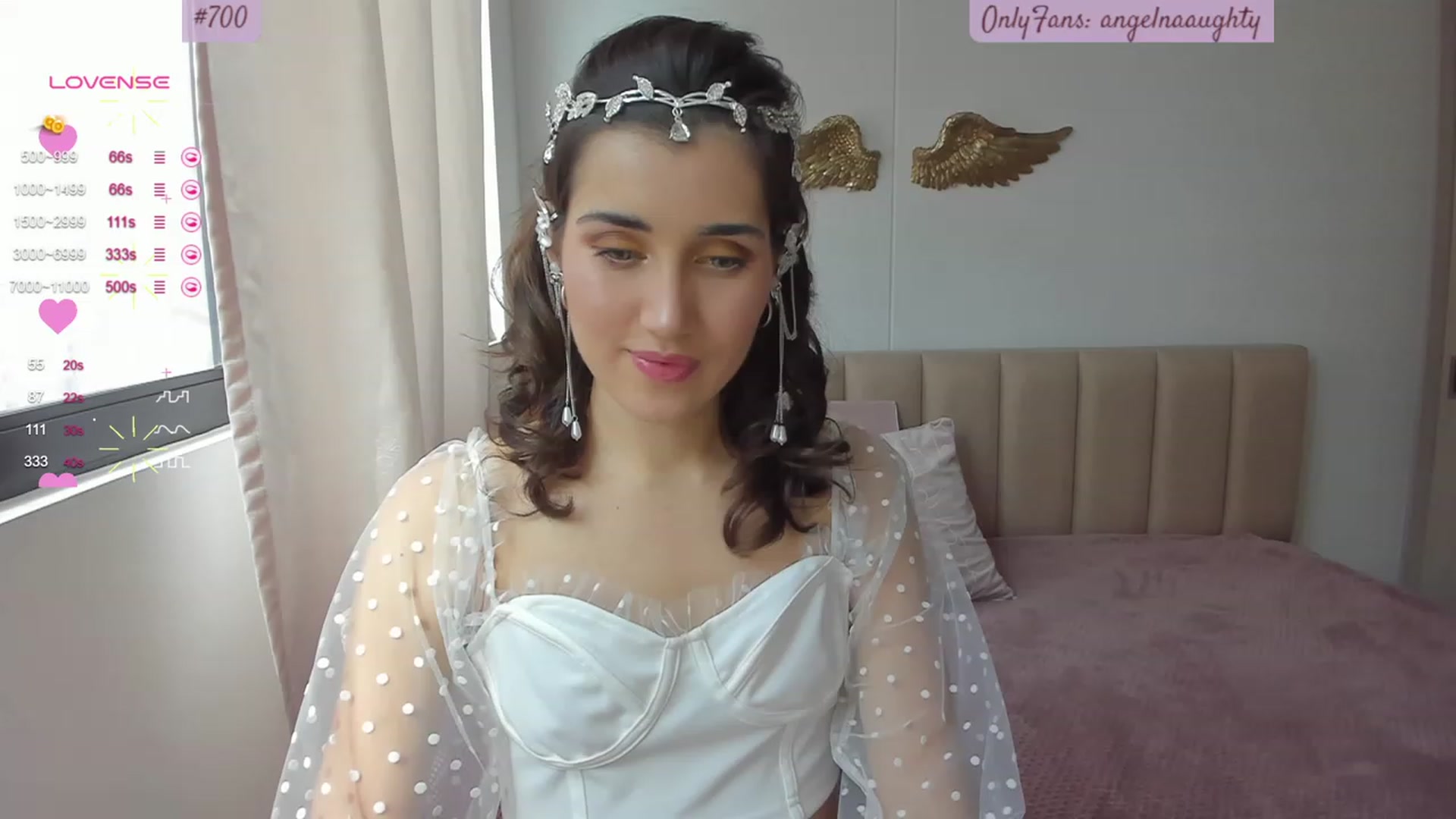 Gallery image thumbnail from Angelnaaughty's myfreecams stream on, 10/31/2023, 21:01 image 3 of 20