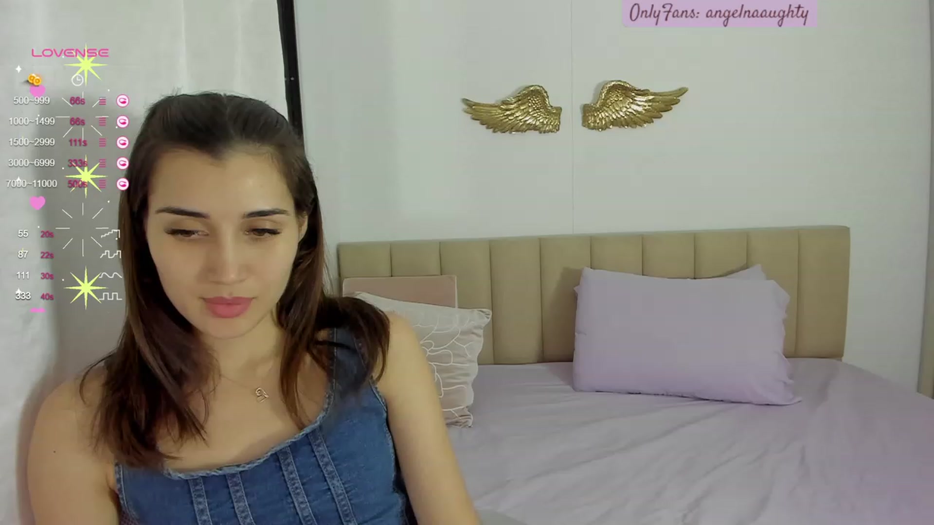 Gallery image thumbnail from Angelnaaughty's myfreecams stream on, 11/13/2023, 24:07 image 6 of 20